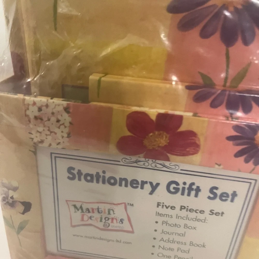 Floral Stationery Gift Set for Teachers New Unused Journal Notes Desk Set
